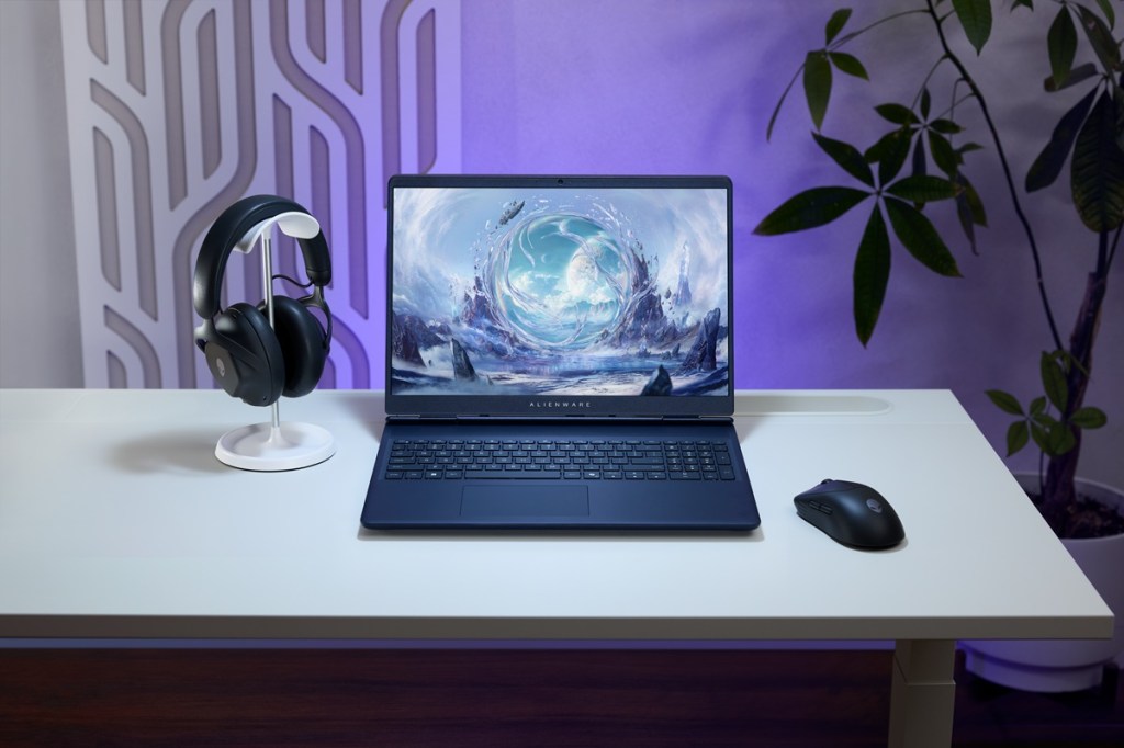 Alienware reveals Aurora class laptops for mid-range gamers