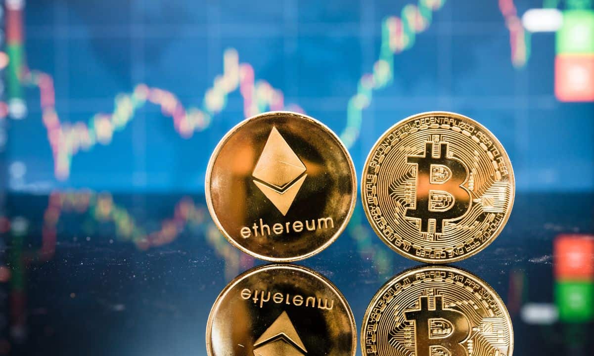 Bitcoin Sees $552M Inflows, But Ethereum's Haul Is 5 Times Larger