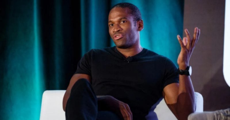 Arthur Hayes warns Tether's Bitcoin and gold bet exposes it to major downside risk